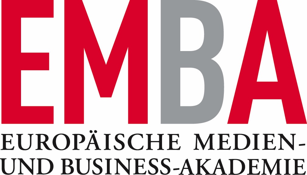 Die Leuphana-Alumna Kira Schubert erzählt in unserem Studien- und Berufsorientierungspodcast "Studium und dann?" unter anderem von ihrem Studium in Business Management an der Europäischen Medien- und Business-Akademie (EMBA). Titel der Episode: Für mehr Gleichberechtigung in der Arbeitswelt: Projektleiterin und Podcast-Host Kira Schubert über ihre Initiative „5050 by OMR“
Moderation: Sophia Overbeck Redaktion: Leuphana GmbH